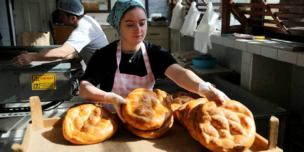 Liseyi bitirdi 40 yıllık baba mesleğine geçti: Fırıncı babasının en büyük destekçisi 4
